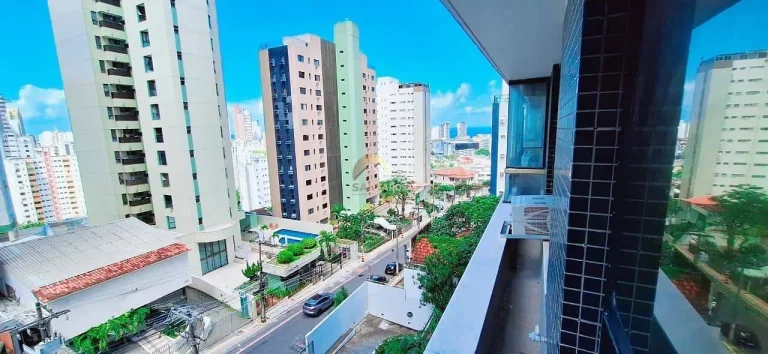 Imagem 150 m² bem distribuídos na Graça: 2 salas com varanda, 3 suítes, dependência completa e 3 vagas num