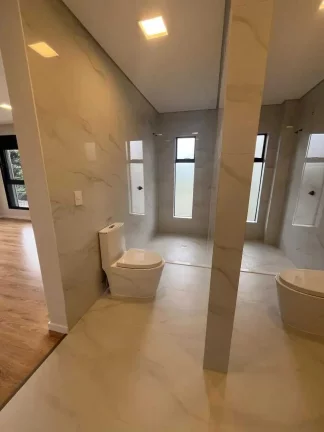 Imagem Casa triplex com 3 suítes sendo 1 suíte master - América | Joinville/SC