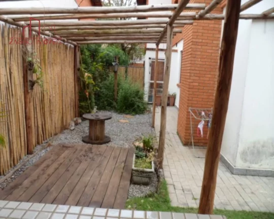 Imagem Belíssimo sobrado no horto do ypê - 4 suítes - 640 m²