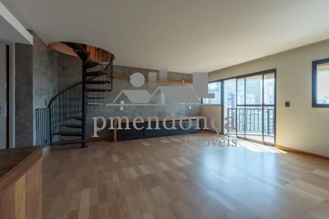 Imagem Linda cobertura duplex reformada  venda em Perdizes com 200m².