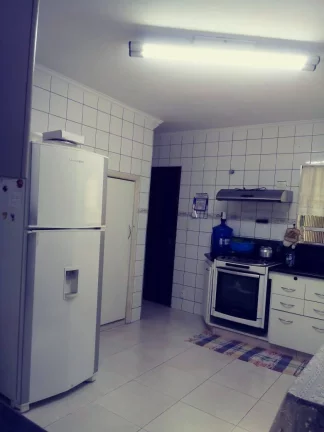 Imagem Sobrado com 3 dormitórios para alugar por R$ 3.500,00/mês - Vila Gilda - Santo André/SP
