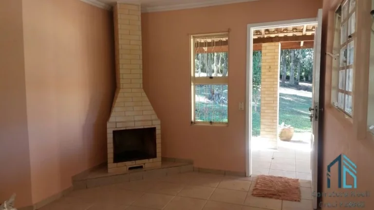 Imagem Chácara ótima localização a venda 02 casas, piscina, açude, salão de festas, em Mandirituba PR
