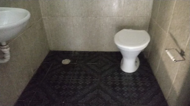Imagem CASA TERREA COM EDICULA E TARRAÇO RENDA EXTRA