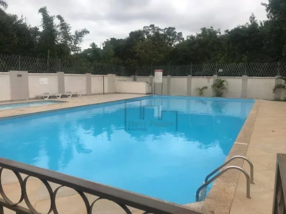 Imagem Apartamento com 2 dormitórios à venda, 45 m² por R$ 200.000,00 - Caguaçu - Sorocaba/SP