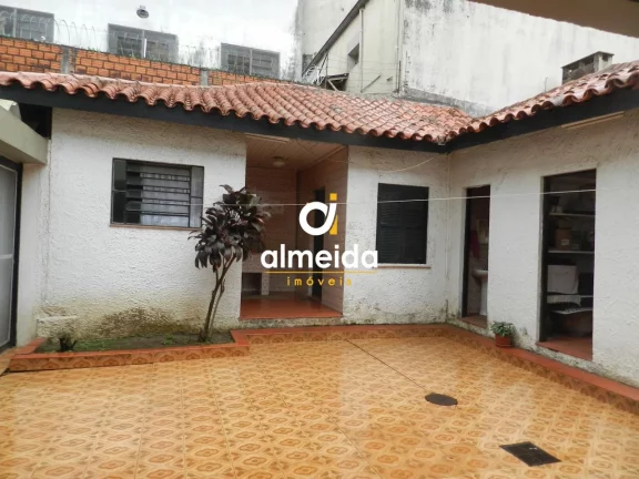 Casa a venda com terreno de 14,80 x 32,95 Rua Coronal Niederauer