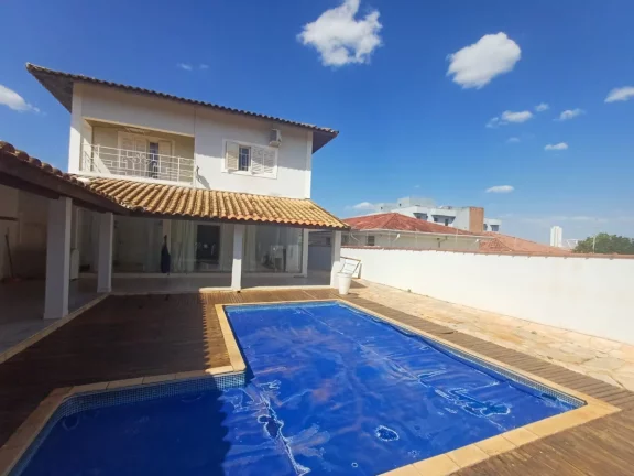 Imagem Sobrado para venda em Jardim Barão com 4 quartos, sendo 4 suítes, 327m2