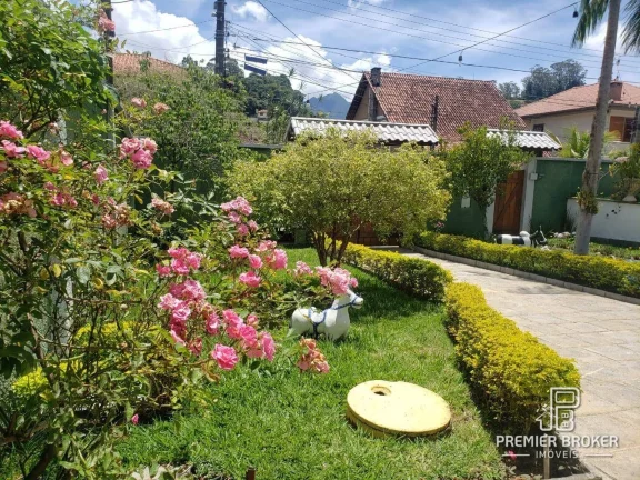 Imagem Casa à venda, 388 m² por R$ 1.250.000,00 - Tijuca - Teresópolis/RJ