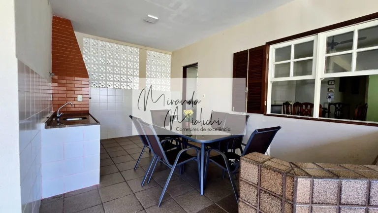 Imagem Casa no condomínio Antares Club Residence para venda com 4 quartos, sendo 2 suítes, 203m²