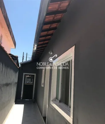 Imagem Casa ótima localização, 600 m. do mar!