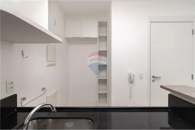 Imagem OPORTUNIDADE - Apartamento com 41m², varanda e vaga, ao lado da estação Vila Madalena