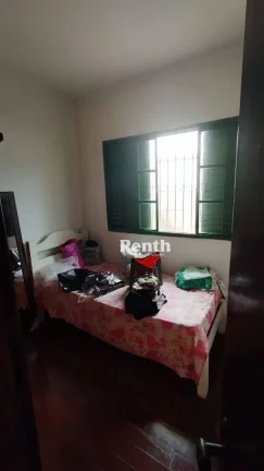 Imagem Casa com 2 dormitórios à venda, 106 m² por R$ 270.000,00 - Parque Universitário - Rio Claro/SP
