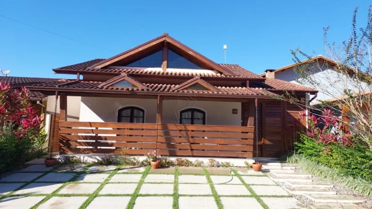 Imagem Casa a venda em condomínio no Horto com 4 suítes