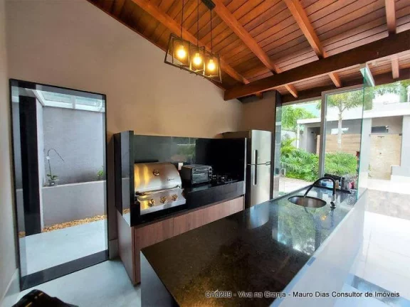Imagem Casa com 4 suítes à venda, 185 m² por R$ 1.500.000 - Granja Viana.