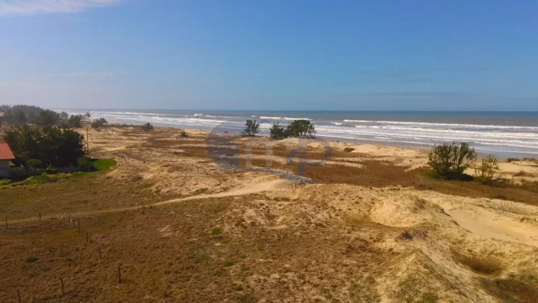 Imagem Terreno á venda na Praia Real em Torres/RS