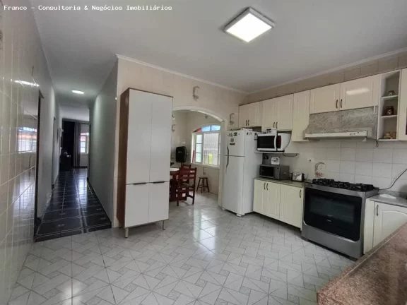 Imagem Casa para Venda em Mongaguá, Balaneario Itaoca, 3 dormitórios, 1 suíte, 3 banheiros, 2 vagas