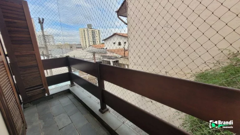 Imagem Sobrado 3 Dorms. 4 vagas e quintal com churrasqueira