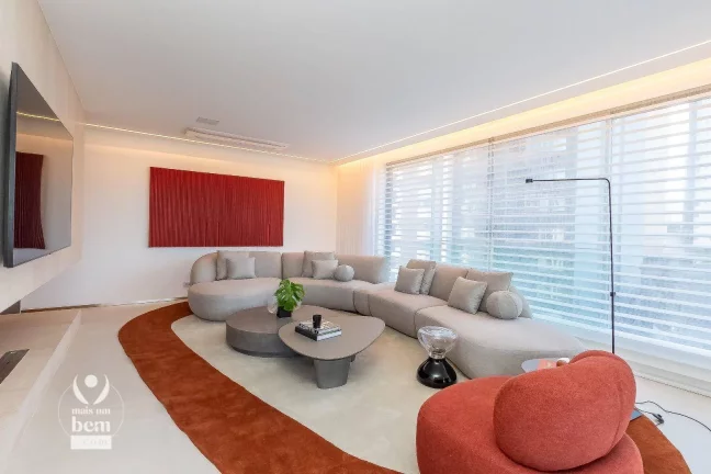 Imagem 1 apartamento por andar de 265m², 3 suítes, 2 lavabos, com 4 vagas de garagem à venda, por R$ 5.400.000 - Juvevê