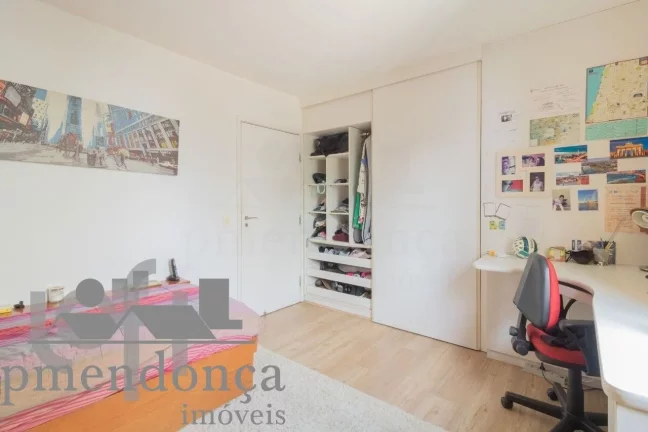 Imagem Apartamento em Higienópolis com 3 quartos ( 1 suíte ) e 1 vaga, 126m²