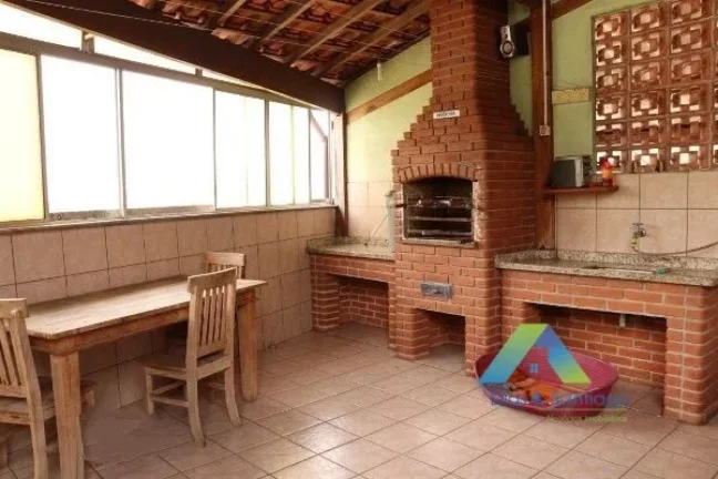 Imagem Casa à venda com 163m², 3 quartos e 3 vagas