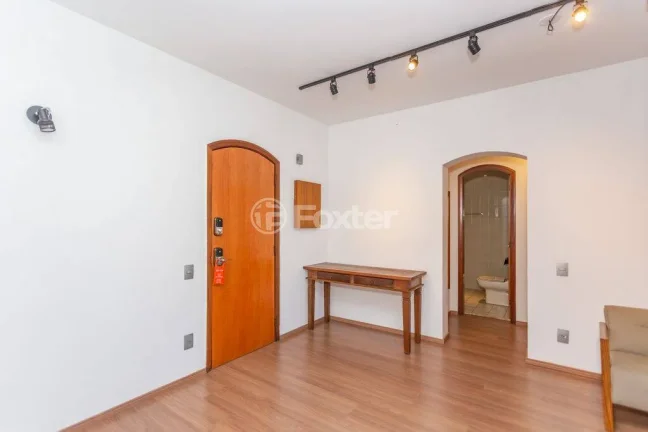 Imagem Oportunidade !! Apartamento Moema com localização privilegiada.