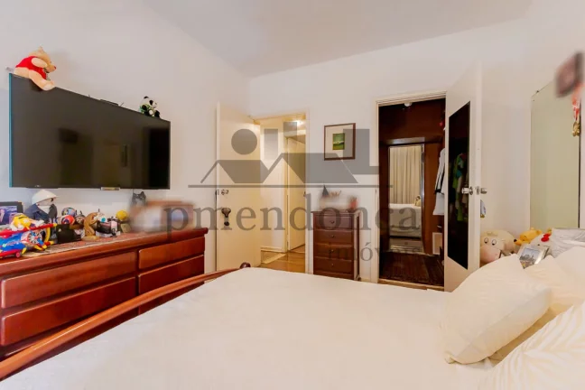 Imagem Apartamento na Alameda Lorena com 123m², 3 quartos (1 suíte) e 1 vaga.