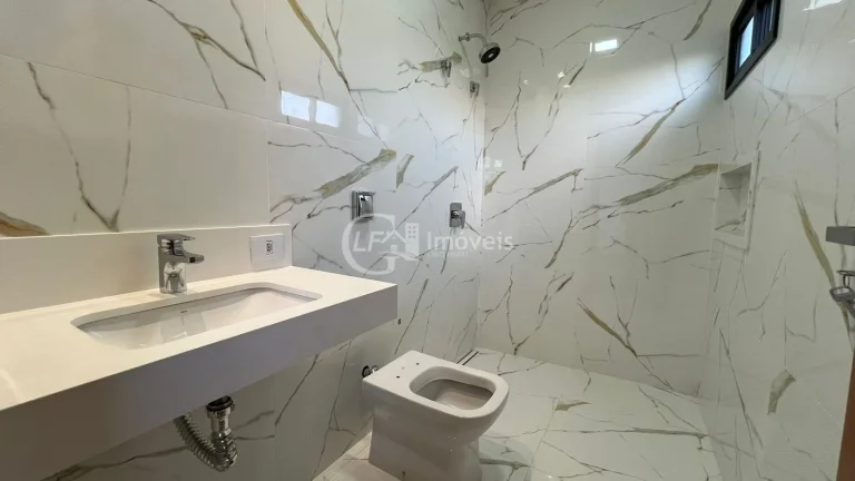 Imagem Imperdível Casa à Venda em Campo Grande-MS, Residencial Shalom: 3 quartos, 3 suítes, 3 salas, 2 banheiros, 4 vagas, 182,13 m²!