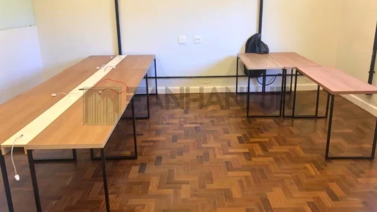 Imagem Aluguel de Casa Comercial no Jardim América, São Paulo-SP: 8 salas, 20 vagas de garagem, 500 m² de área.