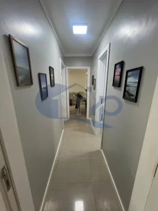 Imagem Apartamento á venda com 2 dormitórios no centro de Torres/RS