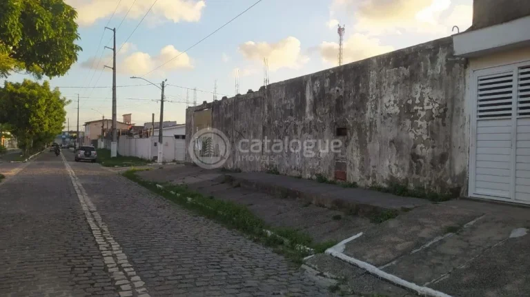 Imagem Lote de esquina a venda em Rosa dos ventos - Parnamirim - 400 m2