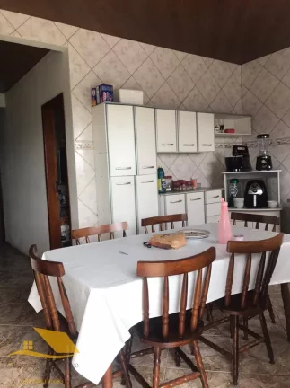 Imagem Casa à venda em Nova Friburgo, Parque Residencial Solares, com 3 quartos, 120m2