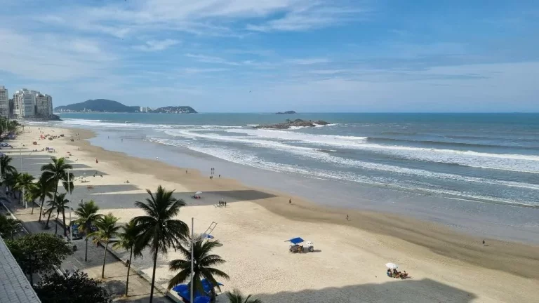 Imagem Apartamento com 3 dormitórios à venda, 188 m² - Pitangueiras - Guarujá/SP