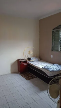 Imagem Sobrado com 3 Quartos e 3 banheiros à Venda, 160 m² por R$ 360.000,00
