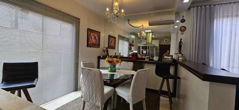 Imagem Casa à Venda, 280m2, 3 Dormitórios(01 Suíte), 3 Vagas , Areias, São José/SC