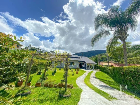 Imagem Casa à venda, 118 m² por R$ 890.000,00 - Albuquerque - Teresópolis/RJ