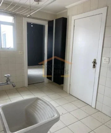 Imagem Apartamento no Campo Belo, 3 dormitórios, sendo 1 suite, 2 vagas e 141 m² area util.
Andar alto, v...