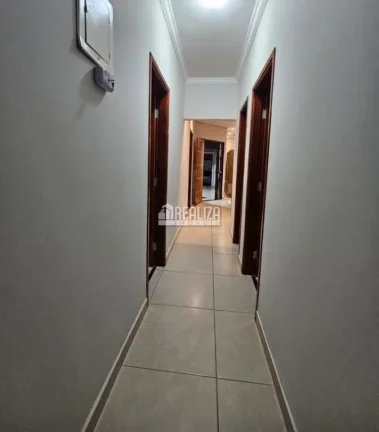 Imagem Casa padrão à venda com 4 dormitórios no Residencial Estados Unidos - Uberaba