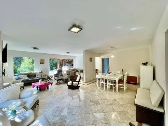 Imagem Cond São Paulo II - Linda c/ 4 suítes, lareira, gourmet e piscina!