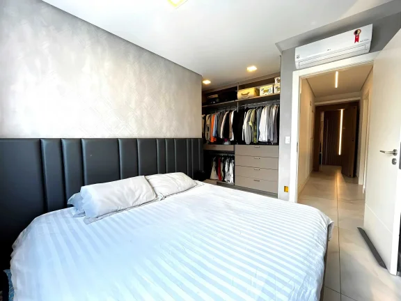 Imagem Apartamento vista mar com 3 suítes sendo 1 master e 3 vagas de garagem em Balneário Camboriú/SC