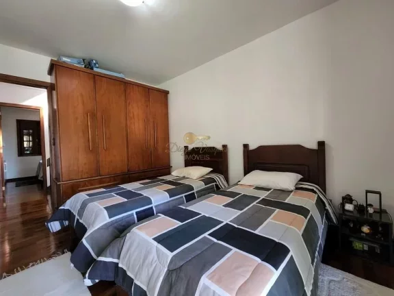 Imagem Casa em Condomínio para Venda em Teresópolis / RJ no bairro Granja Guarani
