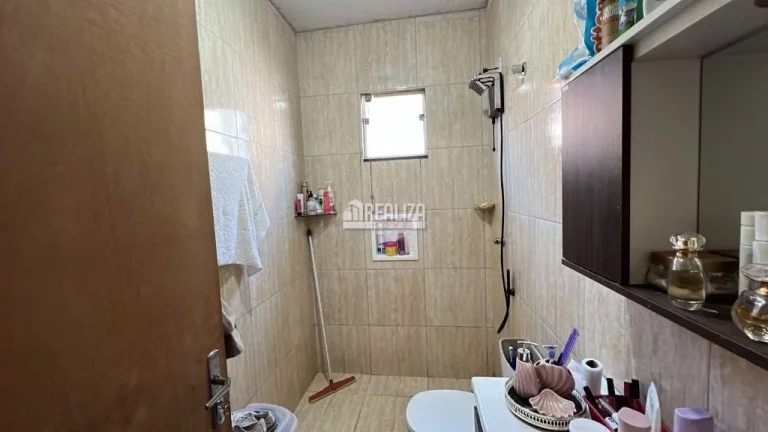 Imagem Casa à venda com 2 dormitórios no Leblon, em Uberaba