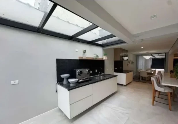 Imagem Casa para Venda em Praia Grande, Canto do Forte, 3 dormitórios, 3 suítes, 2 banheiros, 5 vagas