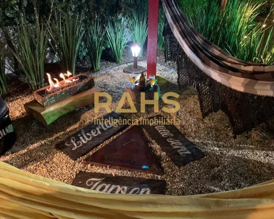 Imagem Maravilhosa Residência Em Condomínio Fechado No Bairro Saguaçú Esse imóvel evoca toda a poesia ...