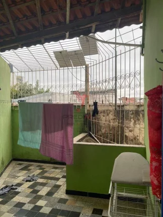 Imagem ...lt;br...gt;Linda casa localizada no Centro de Guaratinguet...aacute;, pr...oacute;xima a diversos...