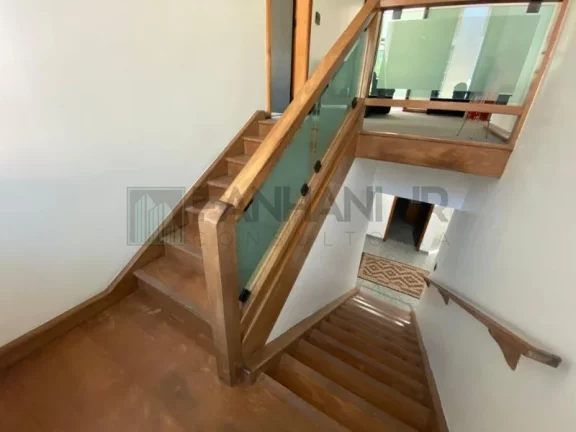 Imagem Imperdível: Casa Comercial de Alto Padrão no Jardim América, São Paulo-SP, 6 salas, 6 banheiros, 20 vagas de garagem, 370m²!