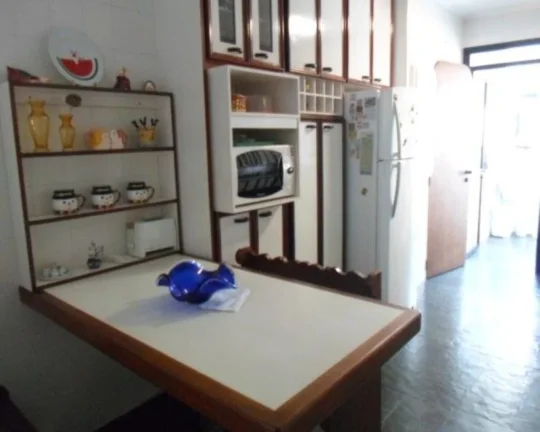 Imagem Apartamento à venda no Guarujá na Praia das Pitangueiras.