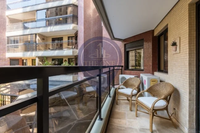 Imagem Apartamento à venda em Indianópolis, São Paulo-SP 3 quartos, 1 suíte, 2 salas, 4 banheiros, 2 vagas de garagem 120m² de área