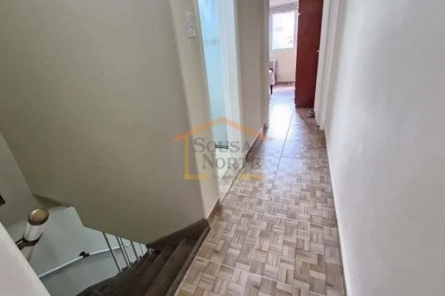 Imagem Casa em vila com 140m² de área construída. O imóvel é um sobrado com 2 dormitórios bem distrib...