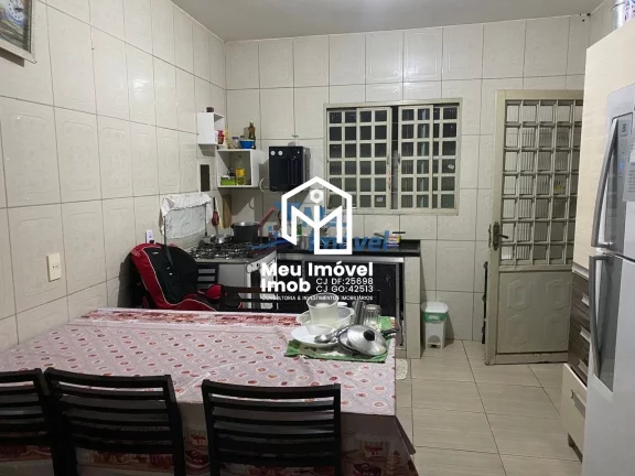 Imagem QR 305 Samambaia Sul Sobrado 5 Quartos Suíte 300m² Closet Área de Serviço
