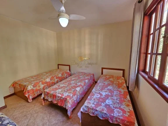 Imagem Casa em Condomínio para Venda em Teresópolis / RJ no bairro Vale Alpino