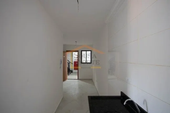 Imagem Apartamento com 33,70m², dispõe de 2 dormitórios, 1 banheiro, sala dois ambientes, cozinha com ga...